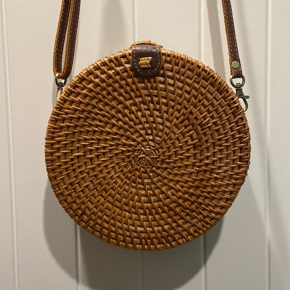 Women’s wicker bag